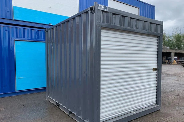 10-Fuß-Seecontainer mit Rolltor - gebraucht